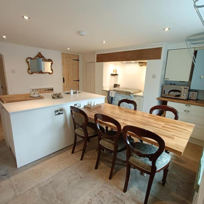 Cosy Cottage In The Yorkshire Dales Skipton Exterior photo