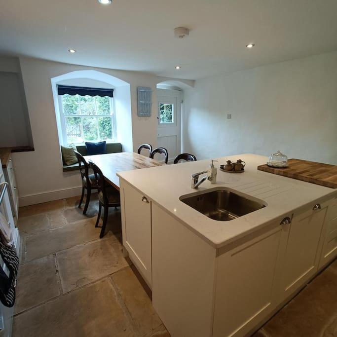 Cosy Cottage In The Yorkshire Dales Skipton Exterior photo