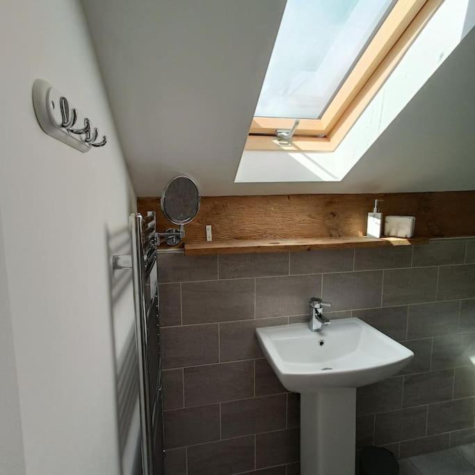 Cosy Cottage In The Yorkshire Dales Skipton Exterior photo
